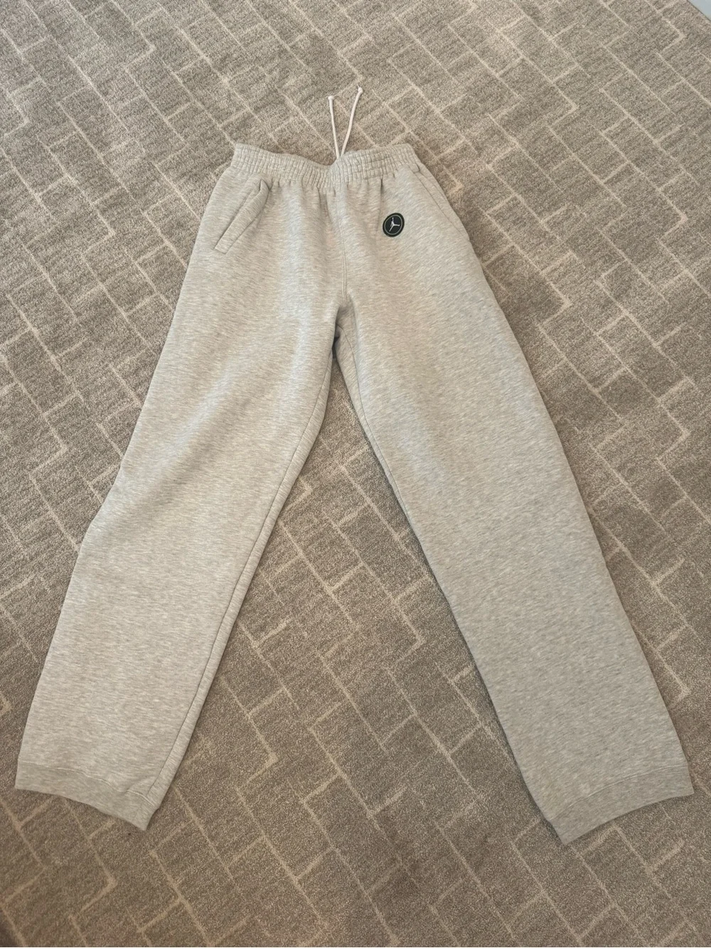 Jordan Light Gray Logo Sweatpants with Drawstring